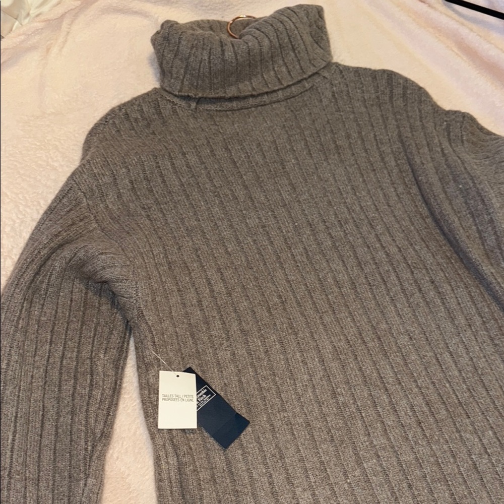 Abercrombie & Fitch Gray Long Sleeve Dress